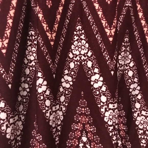 Patterned Spring Skirt - Picture 5 of 5